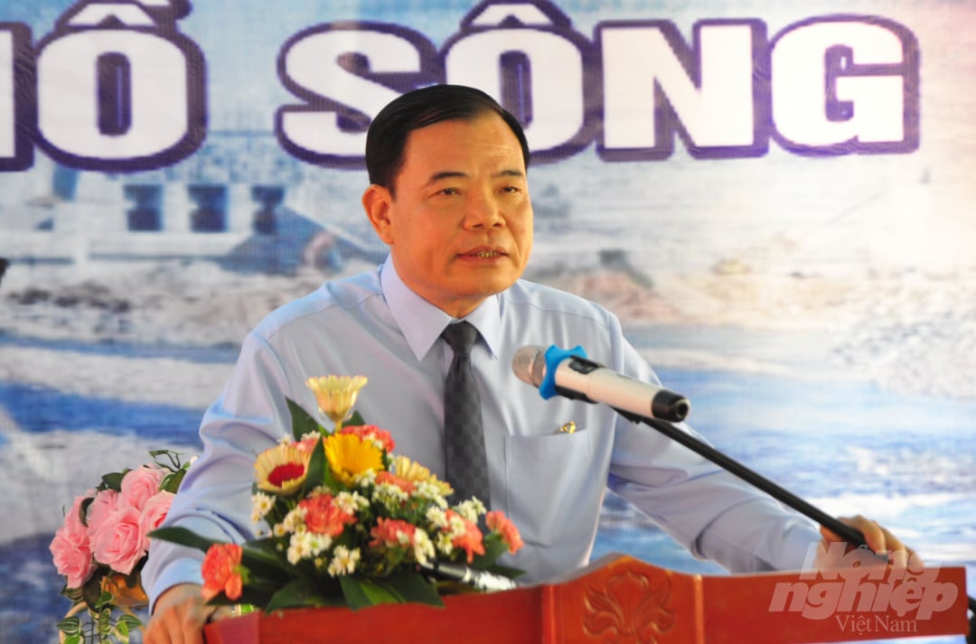 Bộ trưởng Bộ NN-PTNT Nguyễn Xuân Cường cho biết, thủy lợi Tân Mỹ là công trình trọng điểm. Ảnh: Minh Hậu. 