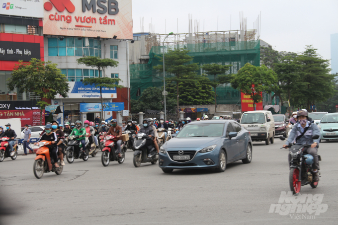 Sau 14 ngày thực hiện theo Chỉ thị 16 của Thủ tướng Chính phủ, thành phố Hà Nội và nhiều tỉnh thành khác đã tiếp tục cách ly xã hội từ ngày 15/4 đến hết ngày 22/4.