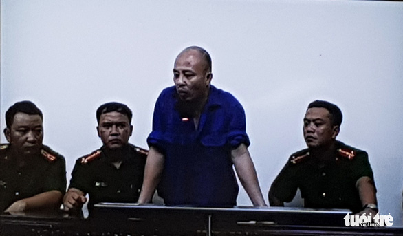 Nguyễn Xuân Đường trả lời tại tòa. Ảnh: TTO.