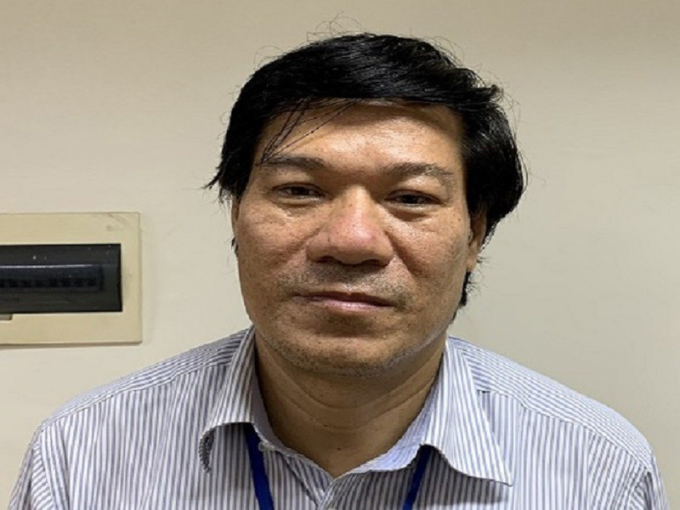 Bị cáo Nguyễn Nhật Cảm trong vụ án nâng khống giá máy xét nghiệm là cựu giám đốc CDC Hà Nội.