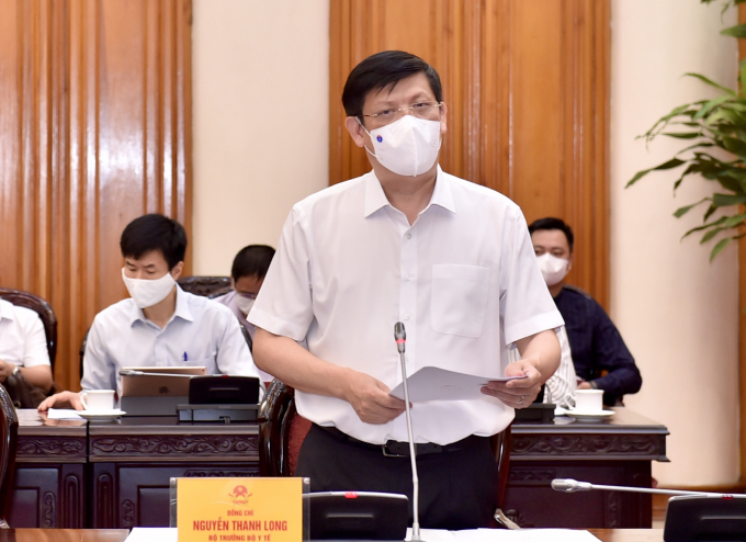 Bộ trưởng Nguyễn Thanh Long cho biết Bộ Y tế đã nỗ lực tiếp cận các nguồn cung vacxin phòng Covid-19 qua nhiều kênh khác nhau. Ảnh: VGP/Nhật Bắc.