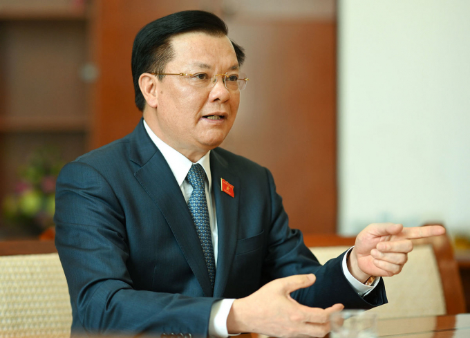 Bí thư Thành ủy Đinh Tiến Dũng khẳng định người dân có thể yên tâm vì thành phố Hà Nội đang kiểm soát tốt tình hình.