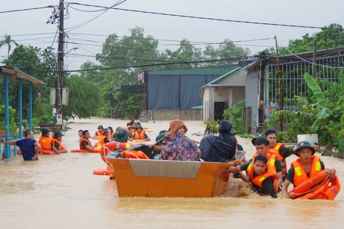 Severe floods hit the central provinces of Vietnam last year. 