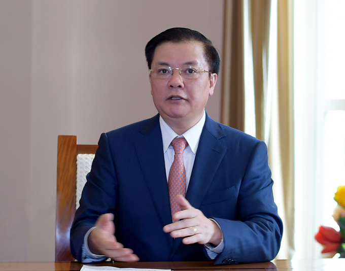 Ông Đinh Tiến Dũng - Ủy viên Bộ Chính trị, Bí thư Thành ủy, Trưởng đoàn đại biểu Quốc hội thành phố Hà Nội.