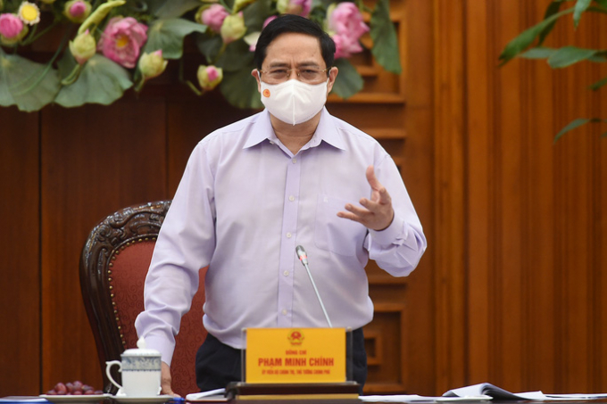 Thủ tướng Phạm Minh Chính có chỉ đạo về việc cấp phép và sử dụng vacxin Nanocovax. Ảnh: VGP.
