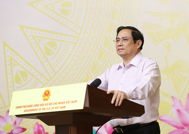 Thủ tướng Chính phủ Phạm Minh Chính phát động Chương trình 'Sóng và máy tính cho em'. Ảnh: Dương Giang.