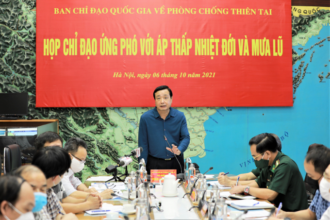 Phó trưởng Ban Chỉ đạo quốc gia về Phòng, chống thiên tai Trần Quang Hoài chủ trì cuộc họp. Ảnh: Tổng cục PCTT.