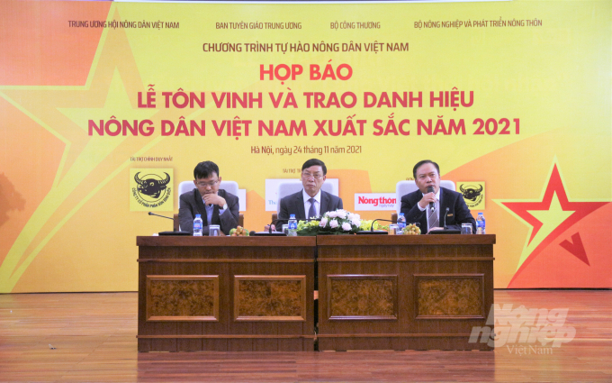 Họp báo Lễ tôn vinh và trao danh hiệu 'Nông dân Việt Nam xuất sắc năm 2021'. Ảnh: Phạm Hiếu.