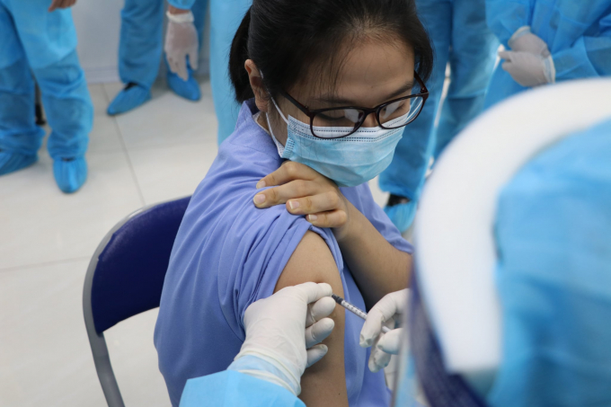 Từ một nước có tỷ lệ tiêm vacxin rất thấp, Việt Nam đã vượt lên là 1 trong 6 nước có tỷ lệ bao phủ tiêm vacxin cao nhất trên thế giới. Ảnh minh họa.