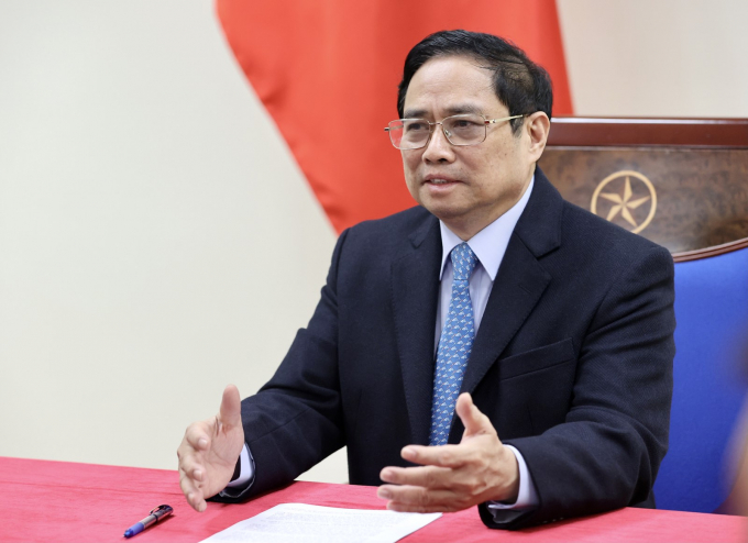 Thủ tướng Phạm Minh Chính nhấn mạnh, Việt Nam và Trung Quốc cần phối hợp chặt chẽ và áp dụng các biện pháp để tiếp tục giải quyết tình trạng ách tắc hàng hóa tại cửa khẩu biên giới. Ảnh: VGP/Nhật Bắc.