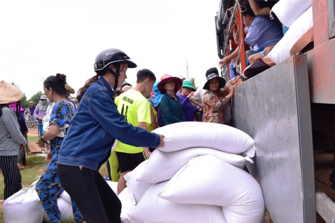 Bộ LĐ-TB&XH trình Thủ tướng Chính phủ trước mắt xuất cấp gạo không thu tiền để cứu đói cho nhân dân các tỉnh Tây Ninh, Cao Bằng, Phú Yên, Ninh Thuận, Nghệ An, Gia Lai và Quảng Bình tổng số trên 9.877 tấn gạo. Ảnh minh họa.