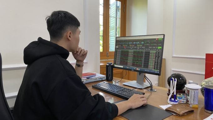 Thị trường chứng khoán Việt Nam ngày 3/11 đã thiết lập kỷ lục giá trị giao dịch lớn nhất từ khi thành lập (năm 2000) đến nay. Ảnh: Nguyên Huân.