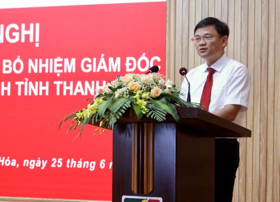 Ông Nguyễn Thuần Phong phát biểu nhận nhiệm vụ. 