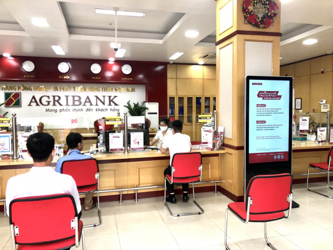 Agribank liên tục triển khai các giải pháp miễn giảm phí dịch vụ, giảm lãi suất cho vay hỗ trợ khách hàng
