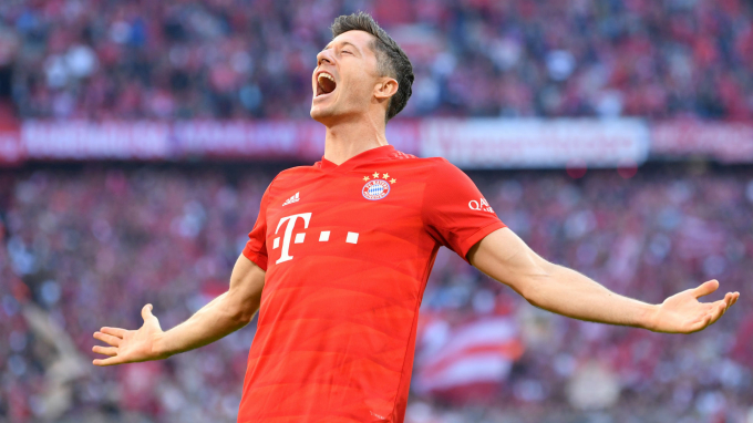 Lewandowski đang bay cao cùng Bayern Munich. Ảnh: Getty. 