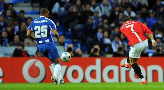 Ronaldo từng là cơn ác mộng với FC Porto tại Champions Leagua. Ảnh: Express.