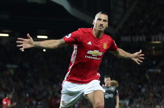 Zlatan Ibrahimovic từng rất thành công trong màu áo Man United. Ảnh: Dailymail.