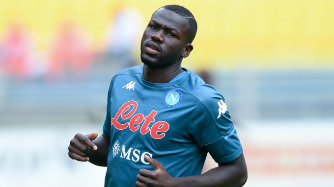 Kalidou Koulibaly là mục tiêu nhiều năm của Man United. Ảnh: Mirror.