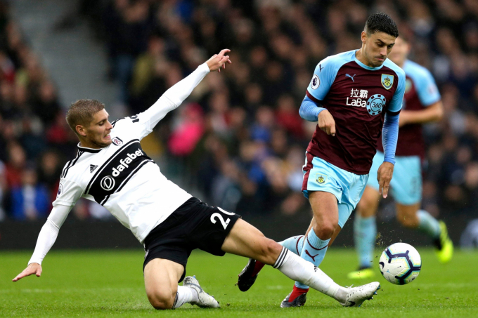 Burnley và Fulham sẽ gặp nhau trong trận Chung kết ngược đầu tháng 5. Ảnh: Dailymail.