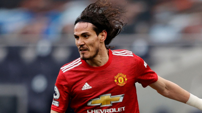 Edinson Cavani quyết định ở lại Old Trafford. Ảnh: Dailymail.