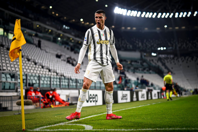 Cristiano Ronaldo lập kỷ lục vô tiền khoáng hậu trong màu áo Juventus. Ảnh: Twitter.