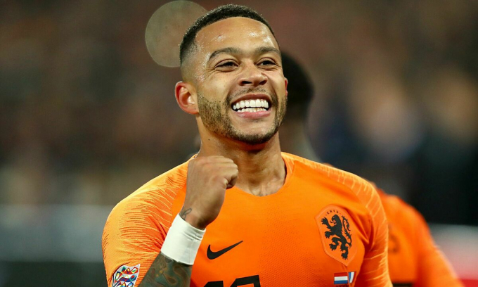 Memphis Depay chính thức là cầu thủ của Barcelona. 