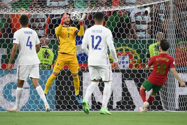 Bồ Đào Nha chơi chủ động trước Pháp. 