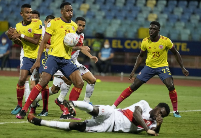 Colombia bị đánh giá yếu hơn so với Uruguay. 