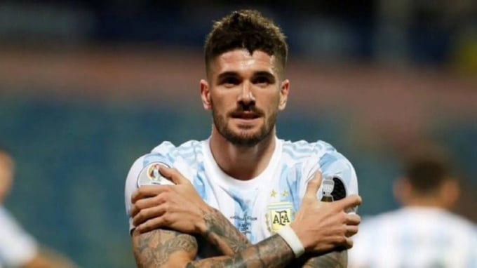 Rodrigo De Paul là người hùng của Argentina tại Copa America 2021. Ảnh: Express.