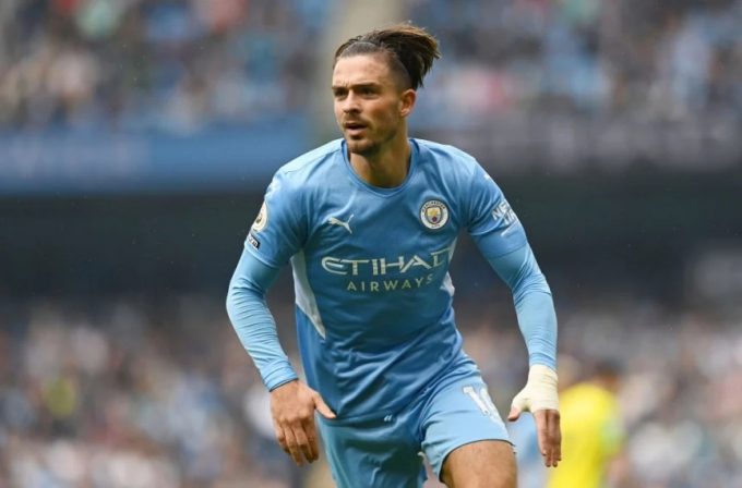 Jack Grealish có bàn thắng đầu tiên cho Man City. Ảnh: Express.