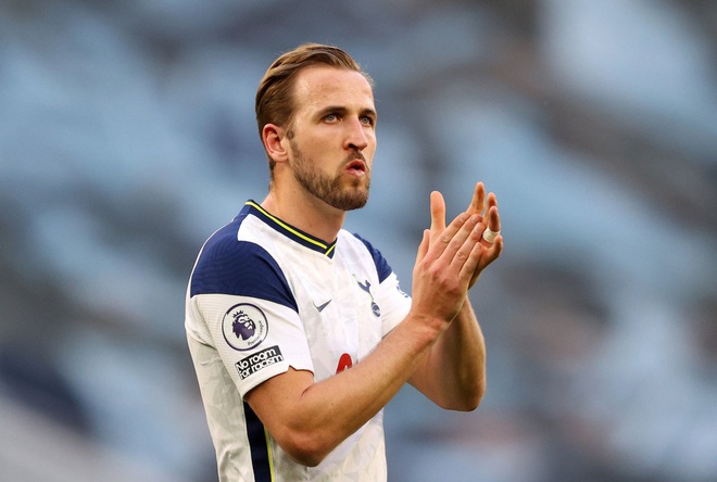 Harry Kane sẽ không đi đâu cả. Ảnh: Express.