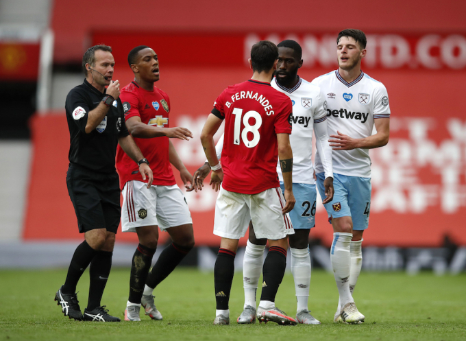 Các trận đấu giữa Man United vs West Ham luôn rất căng thẳng. 