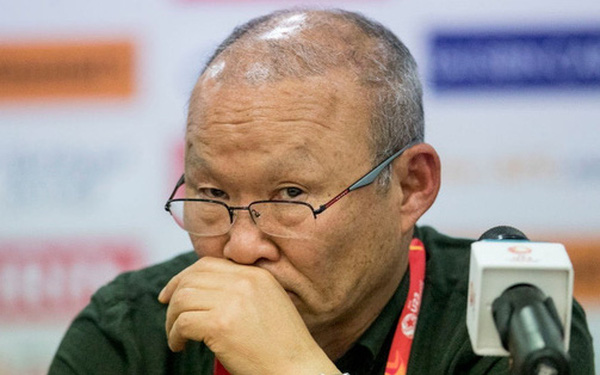HLV Park Hang Seo chỉ trích trọng tài sau trận Oman vs Việt Nam.