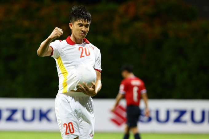 Văn Đức ghi bàn thứ 2 cho tuyển Việt Nam. Ảnh: Tiền Phong. 