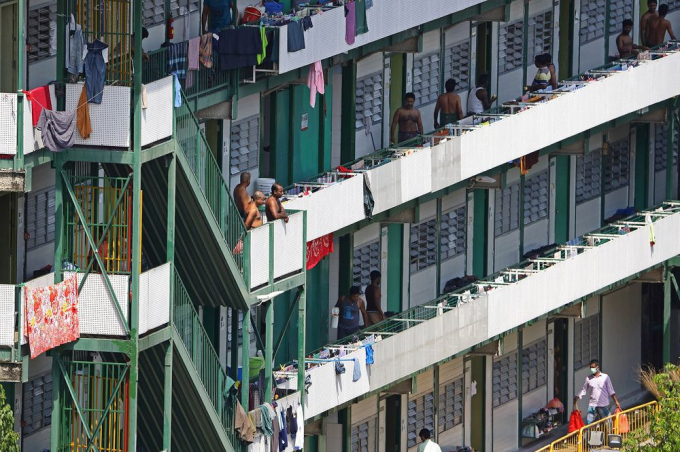 Một khu nhà trọ của lao động nhập cư ở Singapore. Ảnh: Bloomberg.