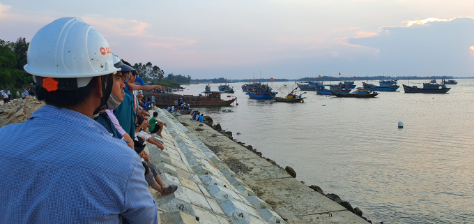 Đoạn sông Thu Bồn, nơi lật thuyền khiến 5 người mất tích. Ảnh: Lê Khánh.