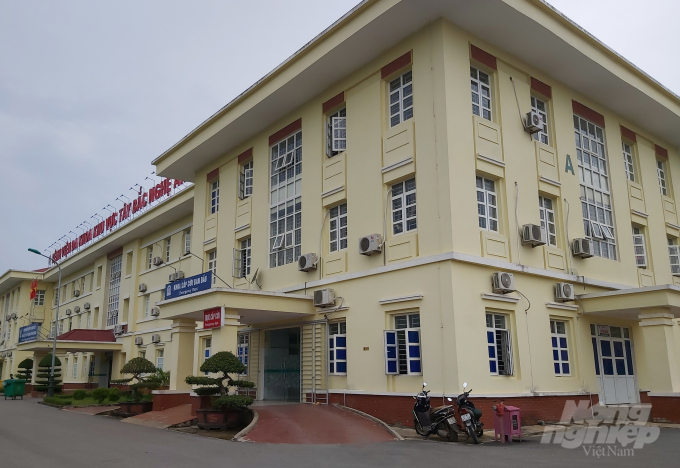 Bệnh nhân trở về từ Bệnh viện Bạch Mai đang điều trị tại bệnh viện nào trên địa bàn Nghệ An thì nơi tiếp nhận phải có trách nhiệm tuân thủ theo các quy định. Ảnh: Việt Khánh.