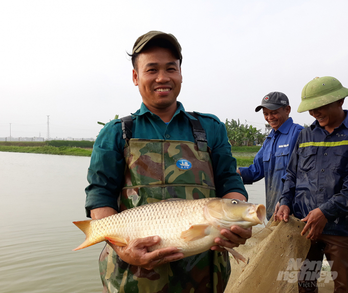 Cùng với đó là nhiều gương sáng nông dân diển hình. Ảnh: Việt Khánh.