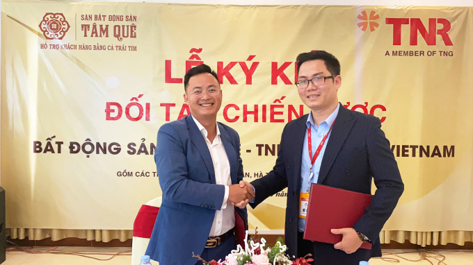 Lễ ký kết đối tác chiến lược với TNR Holdings Vietnam. Ảnh: TQ.