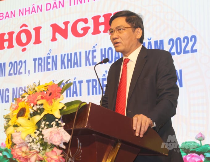 Phó Chủ tịch UBND tỉnh, ông Hoàng Nghĩa Hiếu nhấn mạnh tầm quan trọng của ngành NN-PTNT Nghệ An trong năm 2021. Ảnh: Việt Khánh.