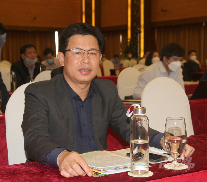Chi Cục trưởng Đặng Văn Minh khẳng định, chủ trương phát triển chăn nuôi tập trung, công nghiệp ứng dụng công nghệ cao gắn với chế biến, tiêu thụ sản phẩm là hướng đi đúng đắn. Ảnh: Việt Khánh.