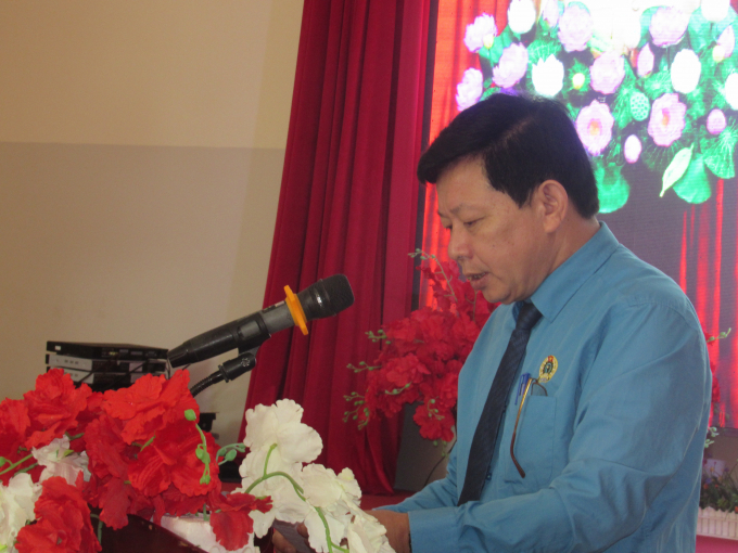 Ông Lê Trọng Hiền, Chủ tịch Công đoàn Tổng  Công ty Cà phê Việt Nam phát biểu tại hội nghị.