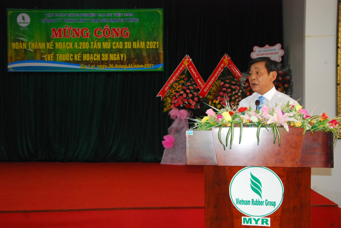 Ông Trương Minh Tiến, Tổng Giám đốc Công ty Cao su Mang Yang phát biểu tại buổi lễ. 