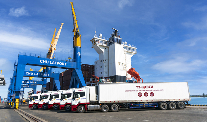 THILOGI’s fleet of containers transport vehicles for agricultural products at Chu Lai port.