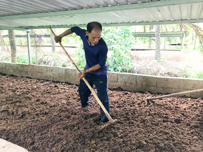 Vermicompost is the safest and most nutritious biological fertilizer available today. Photo: VAN. 