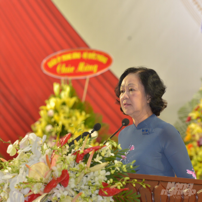 Bà Trương Thị Mai, Bí thư Trung ương Đảng, Trưởng ban Dân vận Trung ương thay mặt Bộ Chính trị đến dự và phát biểu chỉ đạo. Ảnh: Trọng Linh.