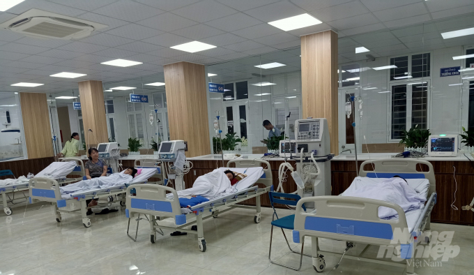 Đến hết chiều 16/5, 3 cháu học sinh bị nặng nhất vẫn đang nằm tại khoa Hồi sức cấp cứu, Bệnh viện Nhi Đức. Ảnh: Gia đình cung cấp.