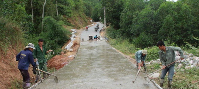 Tiêu chí về giao thông tại huyện Sơn Động là một trong những nhiệm vụ nan giải do diện tích lớn, dân cư thưa thớt. Ảnh: BBG.