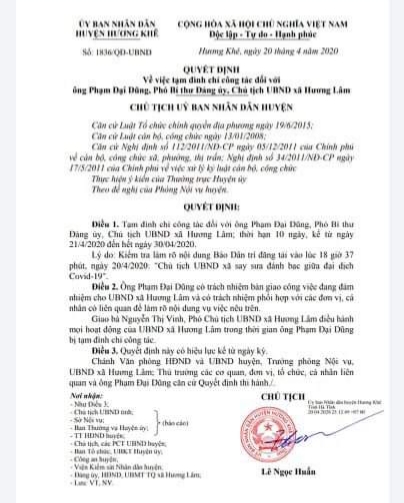 Quyết định tạm đình chỉ công tác Chủ tịch UBND xã Hương Lâm. Ảnh: Thanh Nga.
