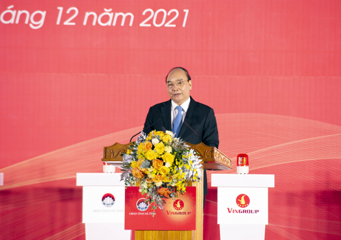 Chủ tịch nước Nguyễn Xuân Phúc phát biểu chúc mừng tỉnh Hà Tĩnh và Tập đoàn Vingroup.